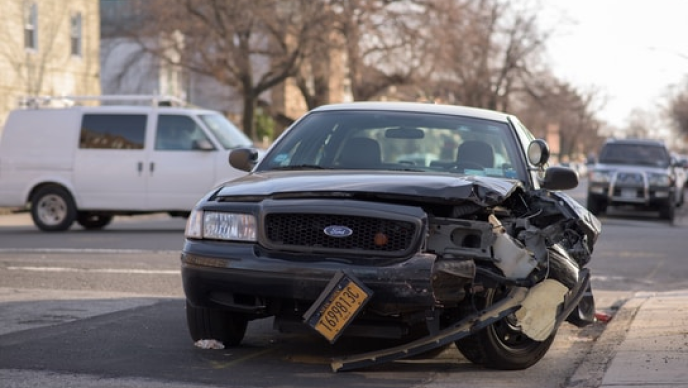 Illustration d'une voiture accidentée